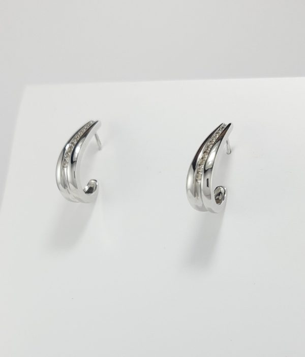 9ct White Gold Diamond Earrings-1633