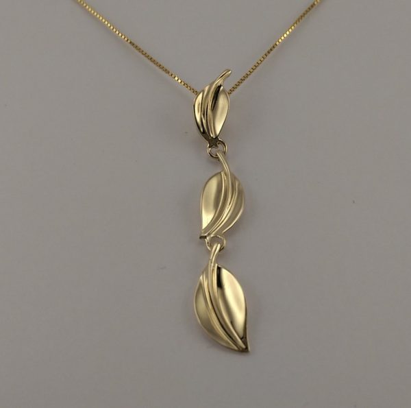 9ct Yellow Gold Triple Leaf Pendant and Chain-0