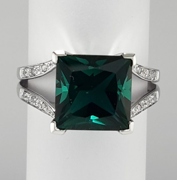 9ct White Gold Green Quartz and Diamond Ring-0