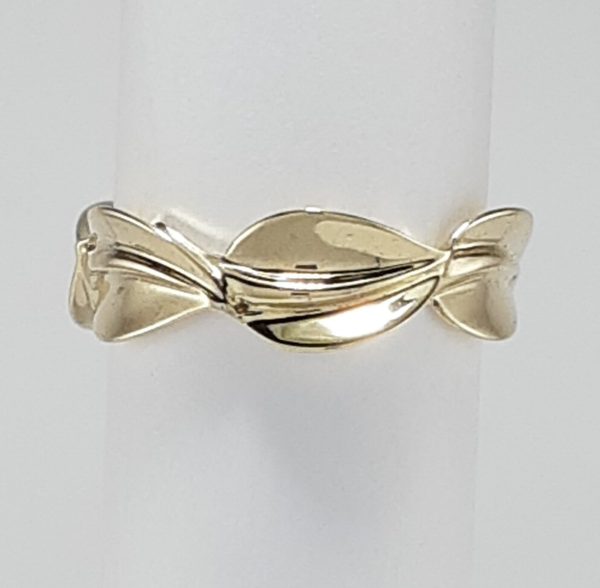 9ct Yellow Gold Leaf Design Ring-1191