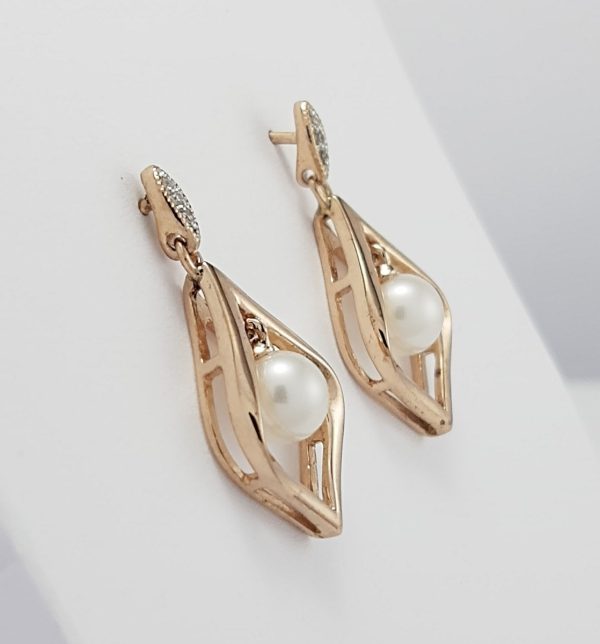 9ct Red Gold Freshwater Pearl and Diamond Drop style Earrings-1341