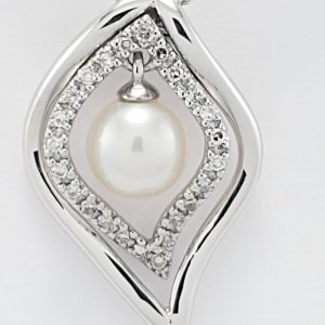 9ct White Gold Diamond and Freshwater Pearl Pendant and Chain-0