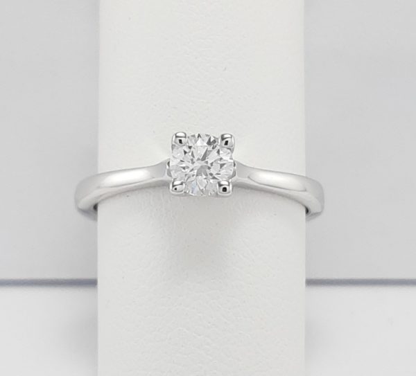 18ct White Gold Solitaire Ring -1525